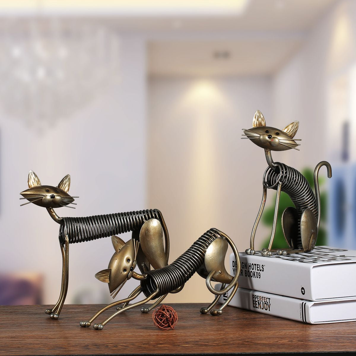 Feline Family Metal Ornaments