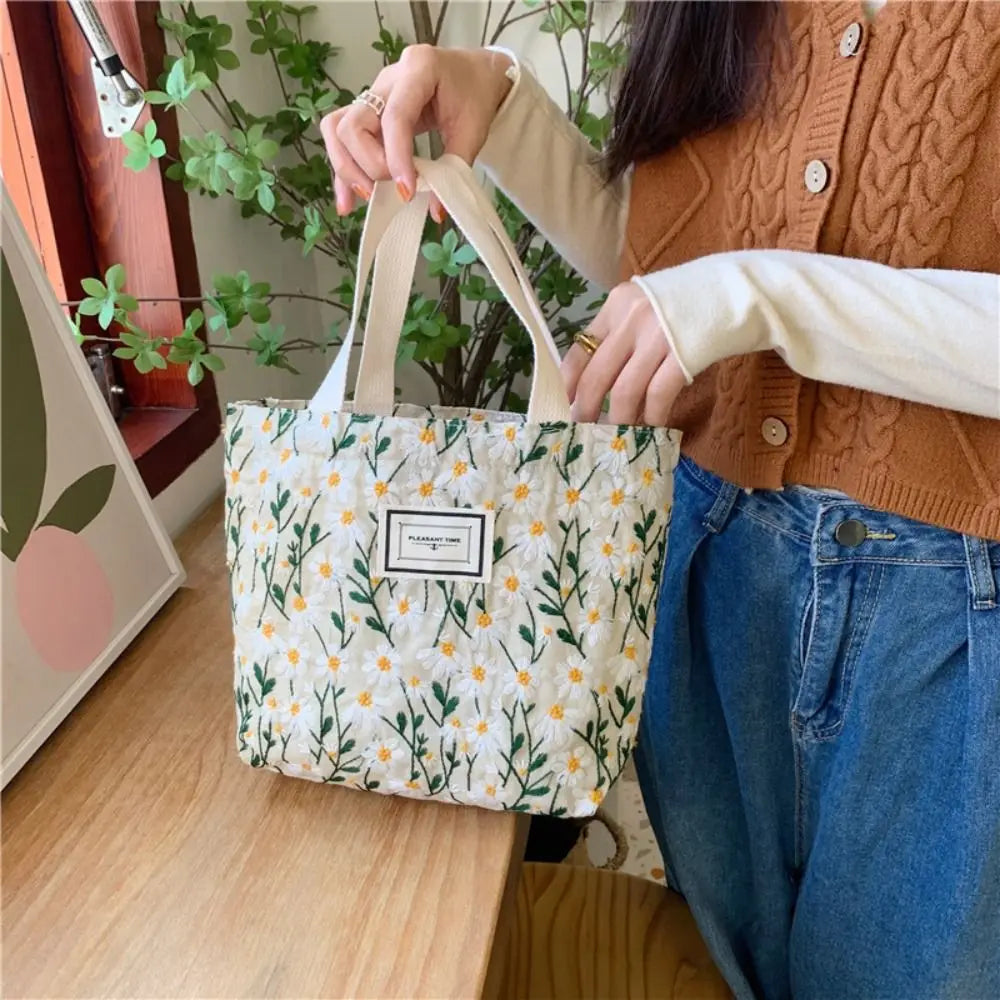 Daisy Embroidery Handbag